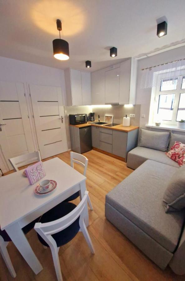 Apartament Przy Deptaku Єленя-Ґура Екстер'єр фото